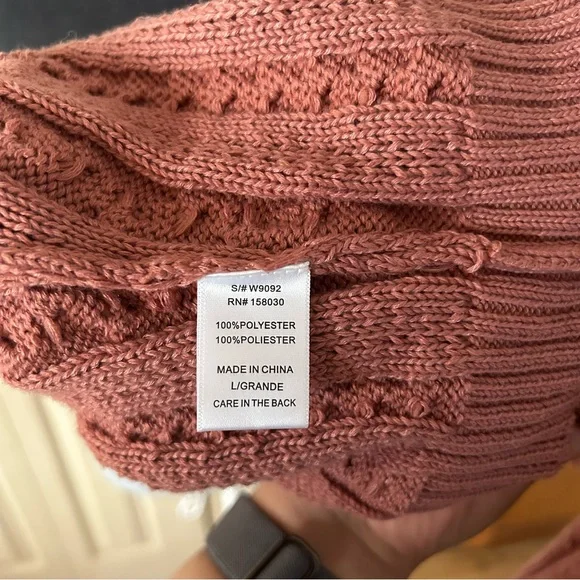 Fashion Nova Dusty Pink V-Neck Cropped Sweater - Picture 5 of 6